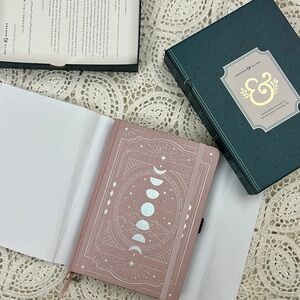 ⚠️ Archer & Oliver A5 Wonderstuck dot grid journal